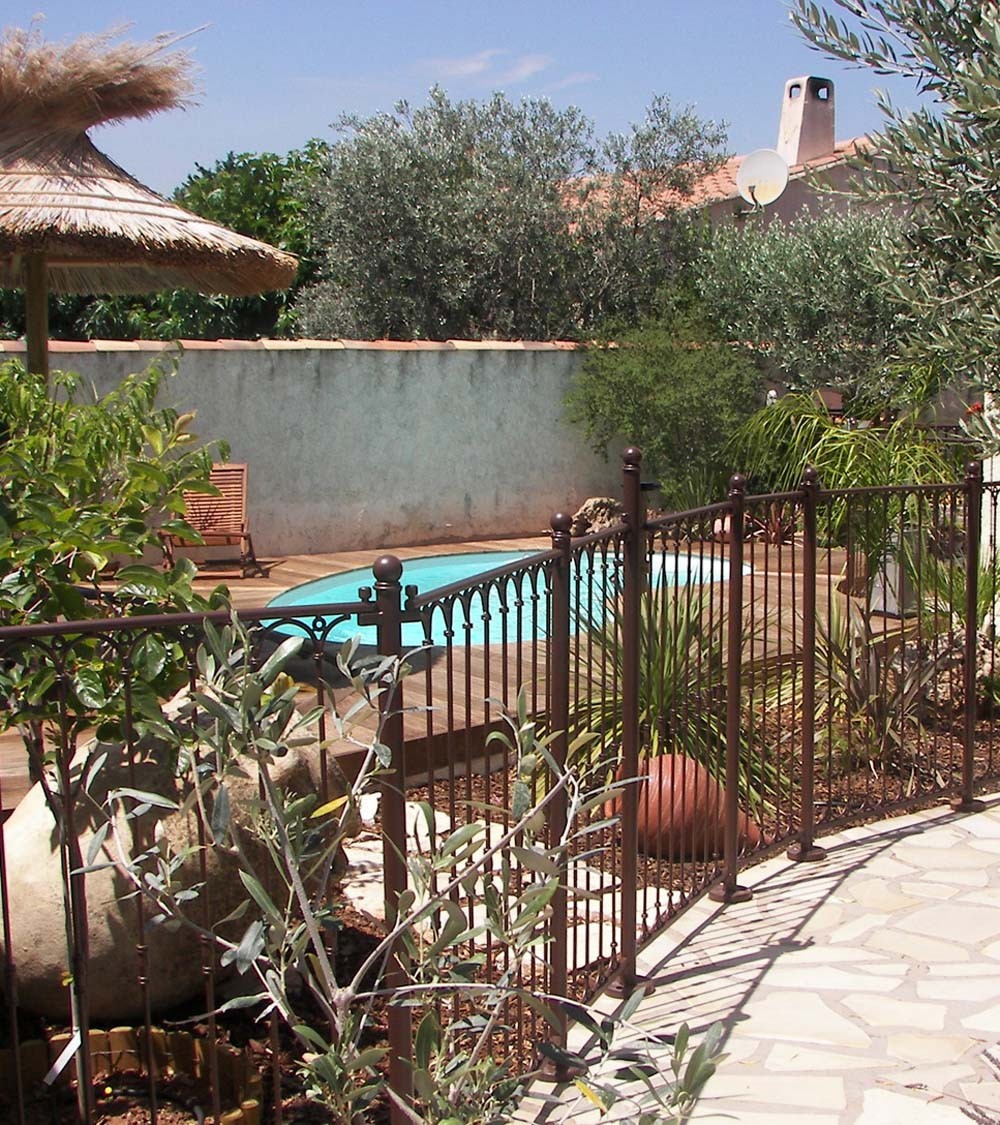 Barrière piscine fer forgé: pour votre sécurité fabrication artisanale