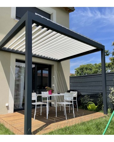 Pergola adossée bioclimatique à lames orientables, 3x3m