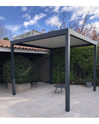 Pergola autoportée bioclimatique à lames orientables, modèle kALINE, 3x3m