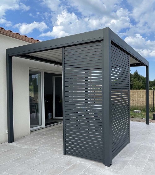 Panneaux coulissants aluminium pour pergola RAL 7045