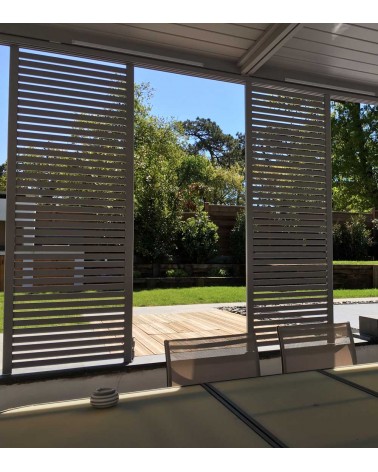 Panneaux coulissants aluminium pour pergola RAL 7036 vue intérieure