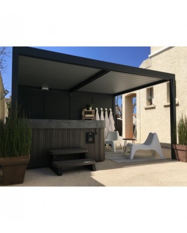 Pergola bioclimatique sur mesure pour spa