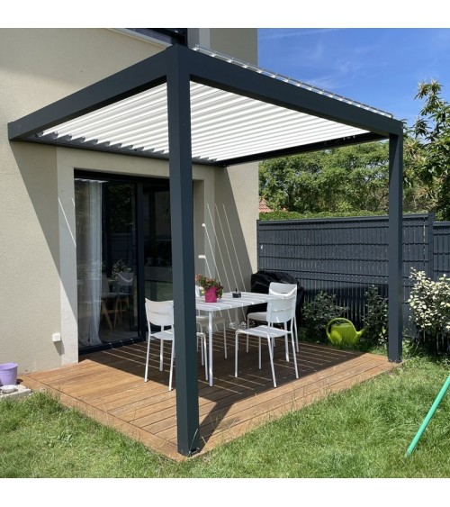 Pergola adossée bioclimatique à lames orientables, 3x3m