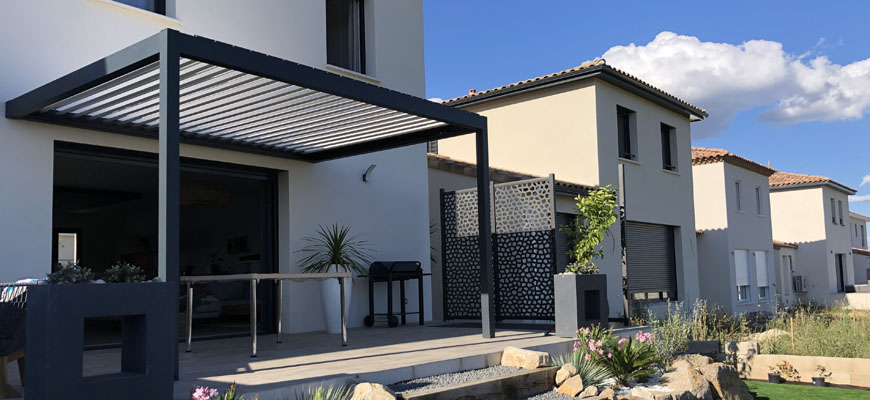 Pergola bioclimatique murale 4x3m aluminium - Modèle Kaline